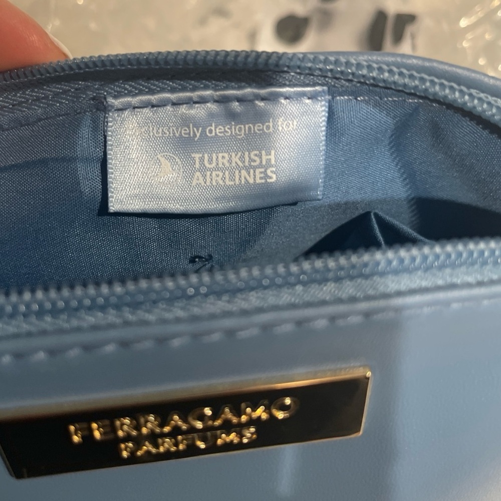 Ferragamo BLUE LEATHER MAKEUP TRAVEL BAG Turkish Airlines InterParfums Italy - Picture 13 of 13